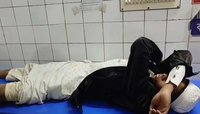 আজহারীর মাহফিলে পদদলিত হয়ে আহত ৫