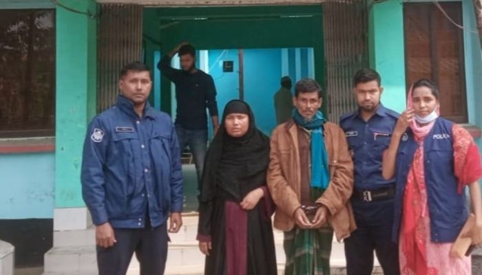 নোয়াখালীতে স্বর্ণের বারসহ গ্রেপ্তার ৩