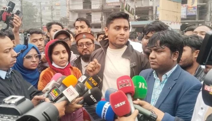 বৈষম্যবিরোধী ছাত্র আন্দোলনের কেন্দ্রীয় আহ্বায়ক হাসনাত আব্দুল্লাহ। ছবি- সংগৃহীত 