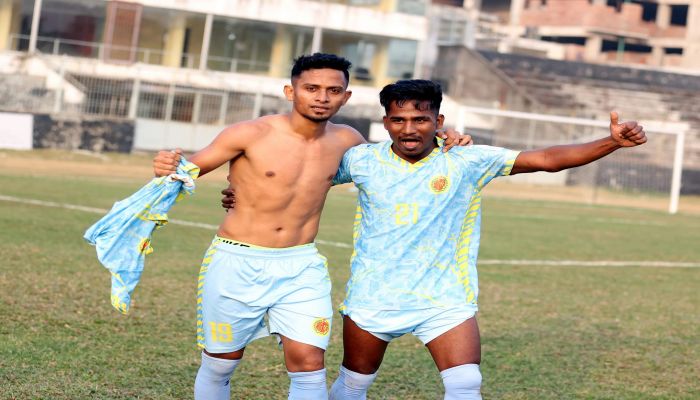 আবাহনীর বিপক্ষে ৬ ম্যাচ পর হেরে বিদায়ের শঙ্কায় মোহামেডান