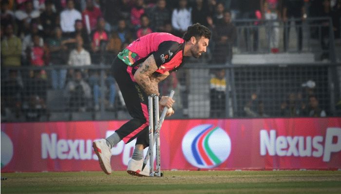 রোমাঞ্চ জাগিয়ে সিলেটের কাছে হারল খুলনা