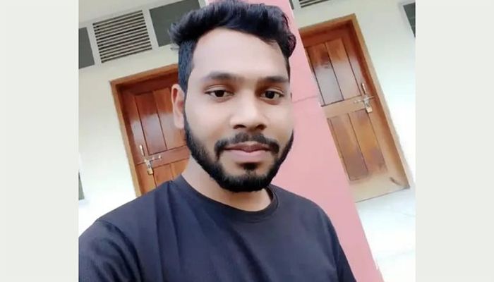 ৫ মাস পর কবর থেকে তোলা হলো শহিদ সুমনের মরদেহ 