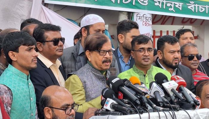 টিসিবির ট্রাক সেল বন্ধ কোন যুক্তিতে : মান্না