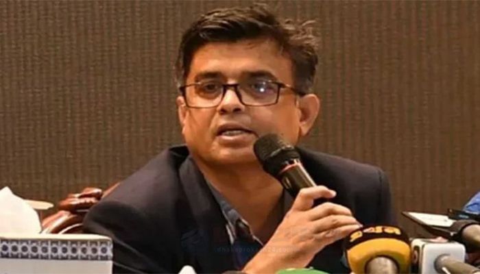  প্রধান উপদেষ্টার প্রেস সচিব শফিকুল আলম। ফাইল ছবি     