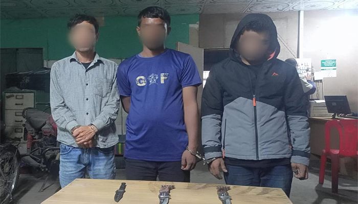 সোহরাওয়ার্দী উদ্যানে ডাকাতির প্রস্তুতিকালে আটক ৩  