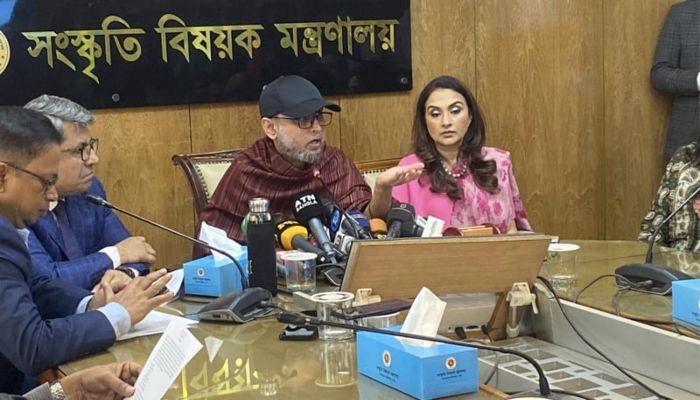 সংস্কৃতি উপদেষ্টা মোস্তফা সরয়ার ফারুকী। ছবি: সংগৃহীত