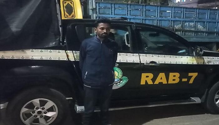 চট্টগ্রামে বিএনপি নেতা হত্যা, গ্রেপ্তার ২  