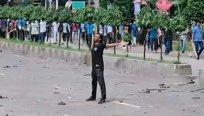 জুলাই আন্দোলনকারীদের উপর হামলা: বেরোবির ৭১ শিক্ষার্থী বহিষ্কার