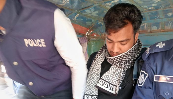 জাবিতে পরীক্ষা দিতে আসা ছাত্রলীগ কর্মী আটক