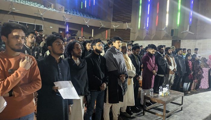 ﻿শহিদ পরিবারের সাথে মতবিনিময় সভা। ছবি: সিরাজগঞ্জ প্রতিনিধি