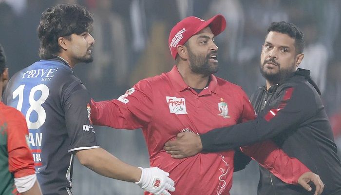 হেলসের সঙ্গে ঝামেলা, যে শাস্তি পেলেন তামিম 