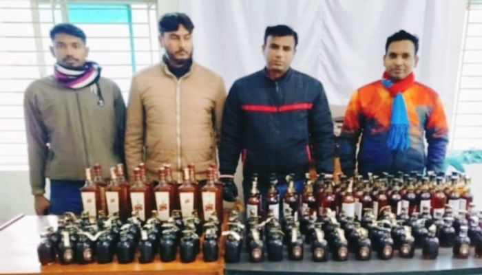 শেরপুরে ১৩২ বোতল ভারতীয় মদ জব্দ