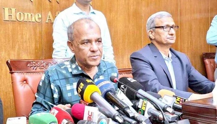 স্বরাষ্ট্র উপদেষ্টা লেফটেন্যান্ট জেনারেল (অব.) মো. জাহাঙ্গীর আলম চৌধুরী। ছবি- সংগৃহীত