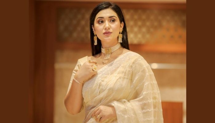 অপু বিশ্বাসের বিরুদ্ধে প্রতারণার অভিযোগ