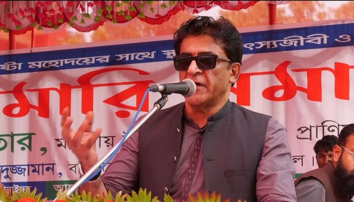 ঝিনাইদহের শৈলকূপা উপজেলায় খামারি সম্মেলনে ঢাকায় নিযুক্ত পাকিস্তানের হাইকমিশনার সৈয়দ আহমদ মারুফ। ছবি: ঝিনাইদহ প্রতিনিধি 