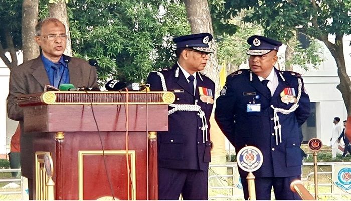 স্বরাষ্ট্র উপদেষ্টা লেফটেন্যান্ট জেনারেল জাহাঙ্গীর আলম চৌধুরী।  ছবি: সংগৃহীত