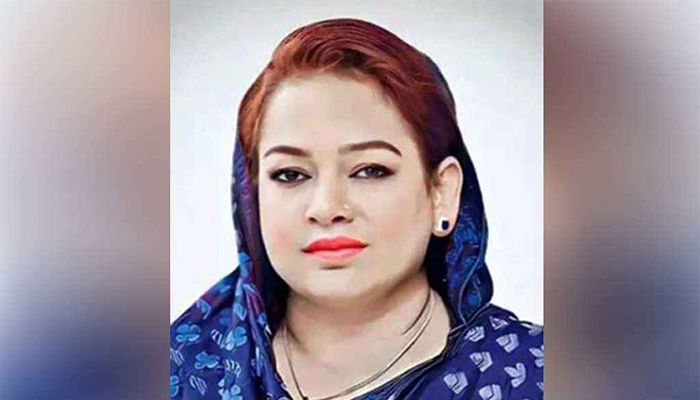 সাবেক জনপ্রশাসন মন্ত্রীর স্ত্রী মোনালিসা গ্রেপ্তার
