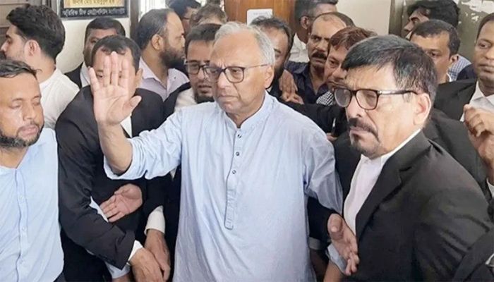 জয়কে হত্যাচেষ্টা মামলায় খালাস পেলেন মাহমুদুর রহমান 