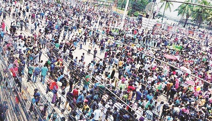 শিববাড়ী মোড়ে এসে মিশে যায় সব মিছিল