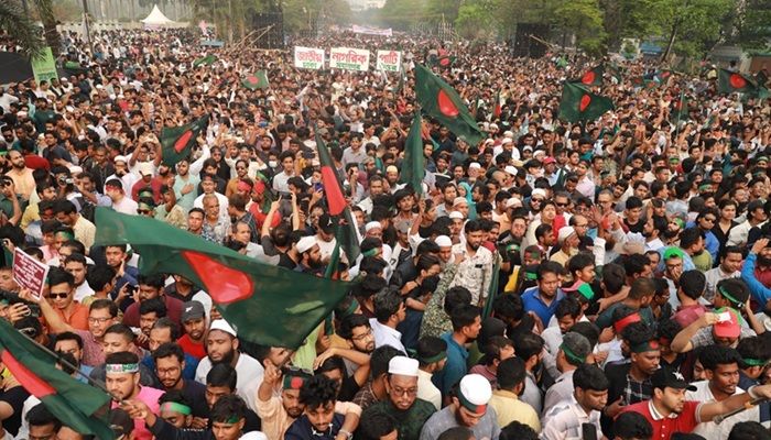 নতুন দলের আত্মপ্রকাশ অনুষ্ঠান শুরু