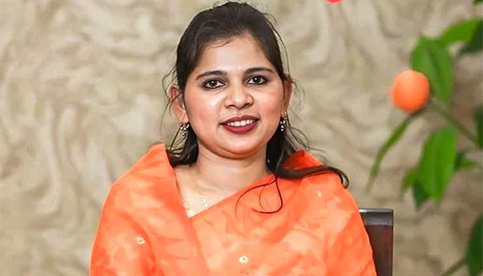 বরিশালে মহিলা আ.লীগ নেত্রী গ্রেপ্তার