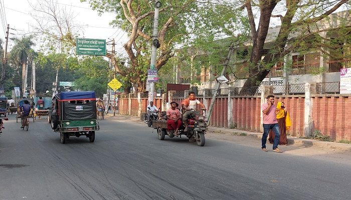 চুয়াডাঙ্গায় তিন দিনে তাপমাত্রা বেড়েছে ৩ দশমিক ৫ ডিগ্রি।