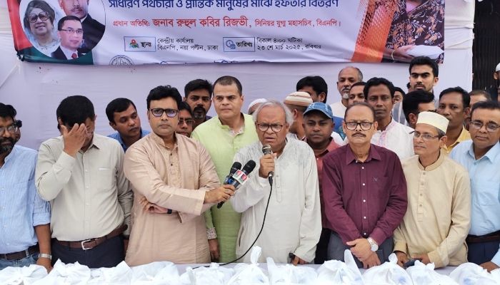 সেনাবাহিনী পক্ষে ছিল বলেই হাসিনা পালাতে বাধ্য হয়েছে: রিজভী