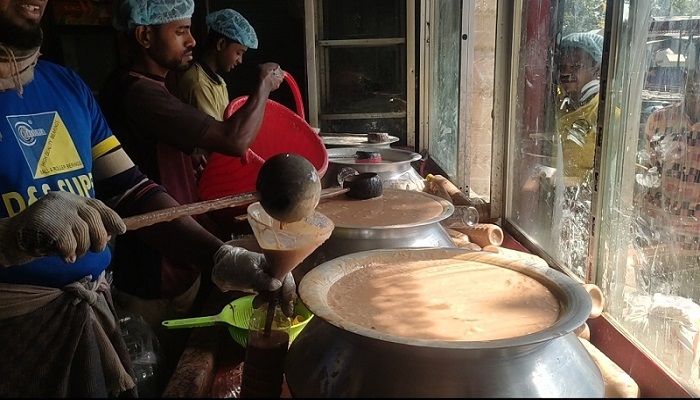 বেড়েই চলেছে সলপের ঘোলের চাহিদা