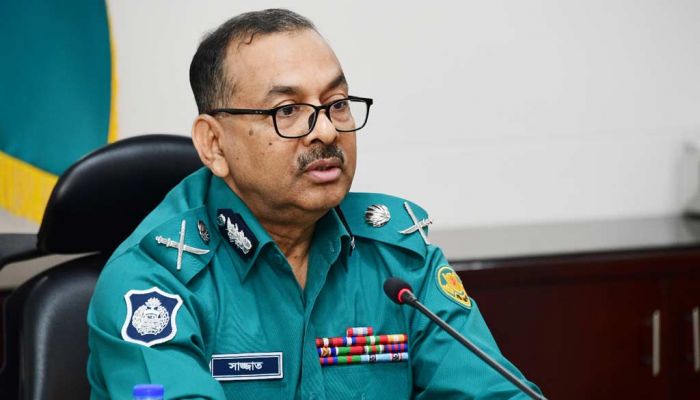 ‘ধর্ষণ না, নারী নির্যাতন’: সমালোচনার মুখে ডিএমপি কমিশনারের দুঃখ প্রকাশ