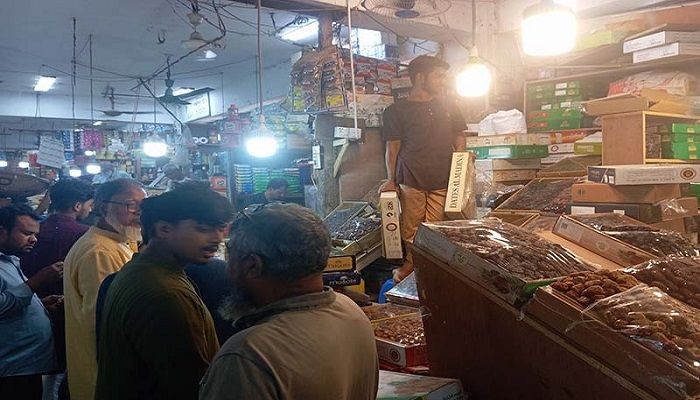 রোজার আগে বোতলের সয়াবিন তেল প্রায় উধাও