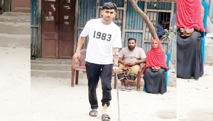 মানব পাচারকারীর ফাঁদে