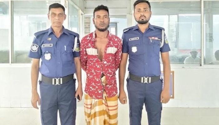 শিশু ধর্ষণ: আসামি গ্রেপ্তার, বাড়িতে আগুন