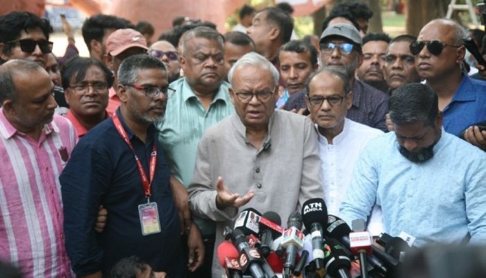 বক্তব্য দিচ্ছেন রুহুল কবির রিজভী। ছবি- সংগৃহীত