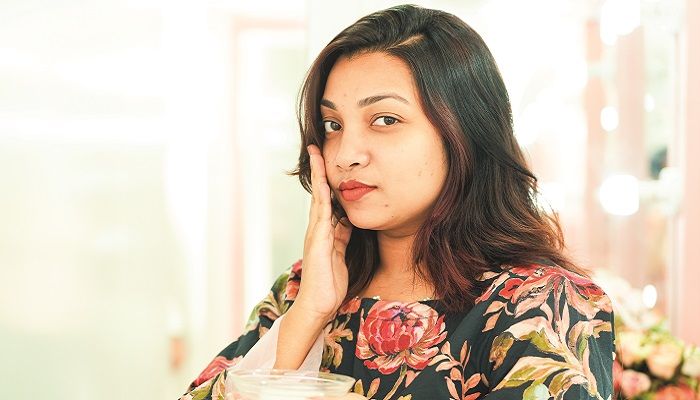 গরমে রুক্ষ ত্বকে প্রাণ ফেরাতে...