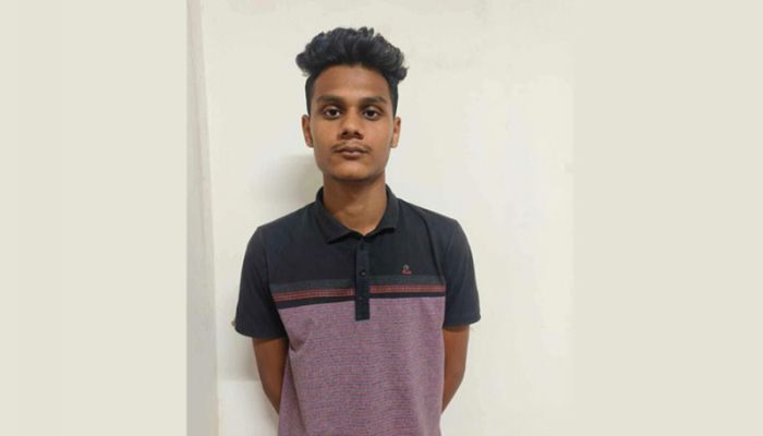 চাঁদা আদায়ের ঘটনায় মো. আশরাফুল নামে এক যুবককে আটক করেছে পুলিশ
