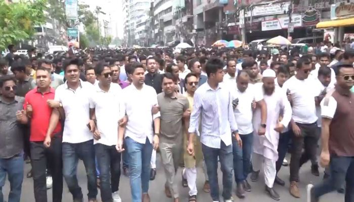 বিশ্ববিদ্যালয়ে খুন: বৈষম্যবিরোধী ছাত্র আন্দোলনের দুই নেতার গ্রেপ্তার চায় ছাত্রদল