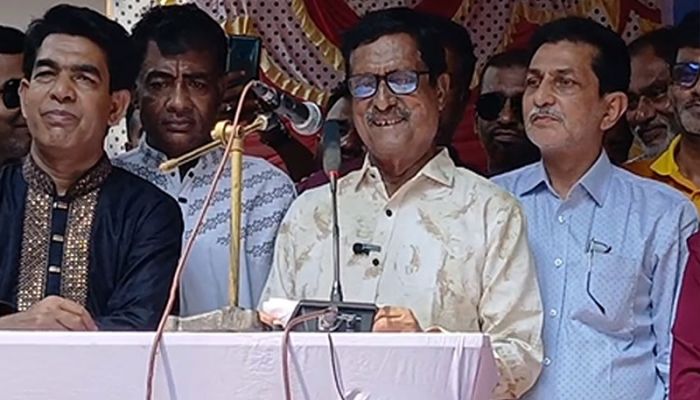 ‘বীজ লাগাইছি আমরা, ধান কি অন্যের ঘরে যাবে?’, বিএনপির ফজলুরের প্রশ্ন