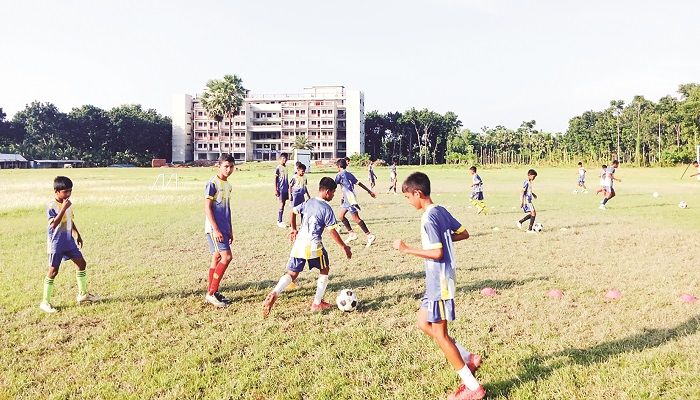 অনূর্ধ্ব-১৯ ফুটবল দলের যাত্রাসঙ্গী এবার শামস-উল-হুদা একাডেমি