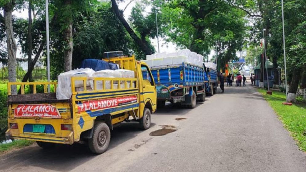 ভারতের নিষেধাজ্ঞায় আটকে যাচ্ছে রপ্তানি পণ্য