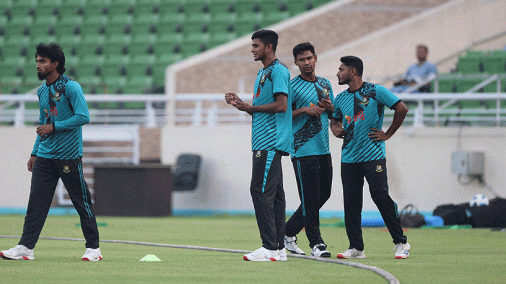 পাকিস্তান সফরে সীমান্তবর্তী স্টেডিয়ামে না খেলার পরামর্শ