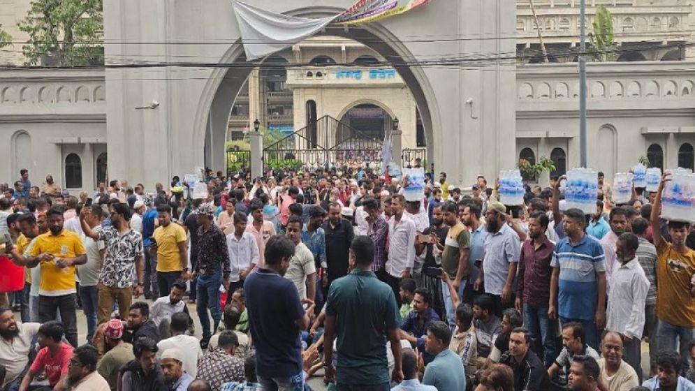 ইশরাক সমর্থকদের ‘ব্লকেড’ কর্মসূচি ঘোষণা