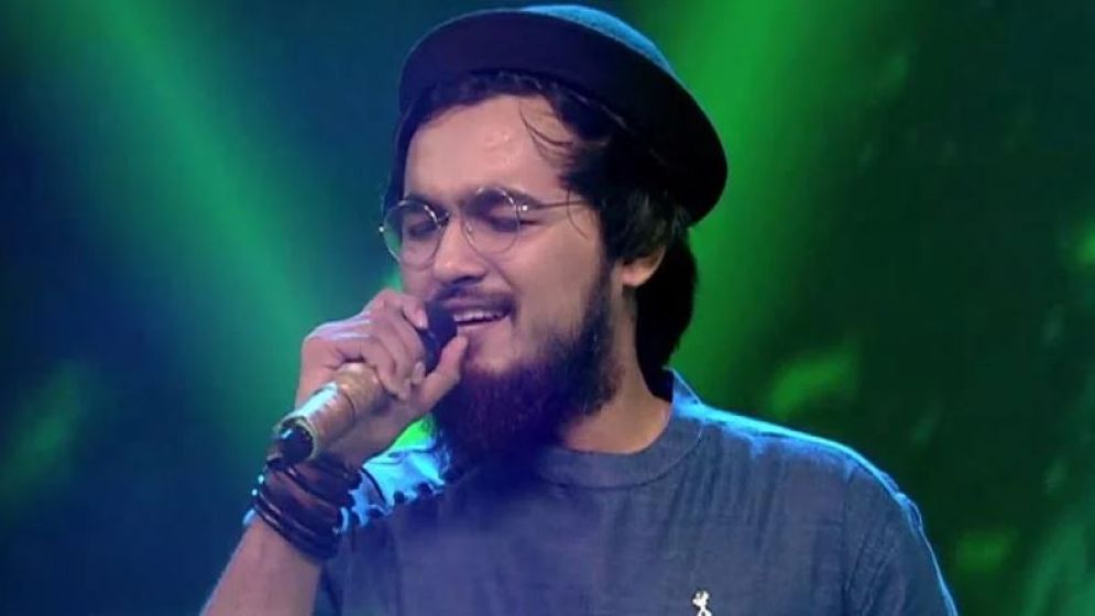 সংগীতশিল্পী নোবেল গ্রেপ্তার