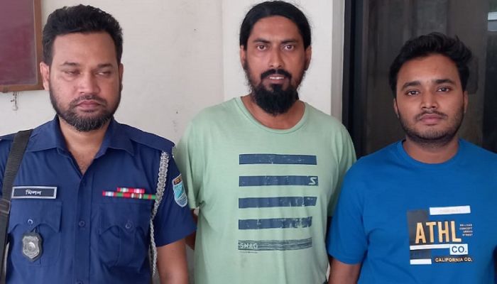 আইভীকে বহনকারী পুলিশের গাড়িতে হামলা: গ্রেপ্তার ৩
