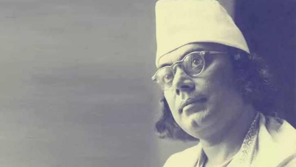 যখন সংকটে নিমজ্জমান দ্রোহের কবি