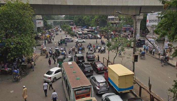 আন্দোলনহীন দিনে ‘শান্ত’ শাহবাগ, স্বস্তিতে নগরবাসী