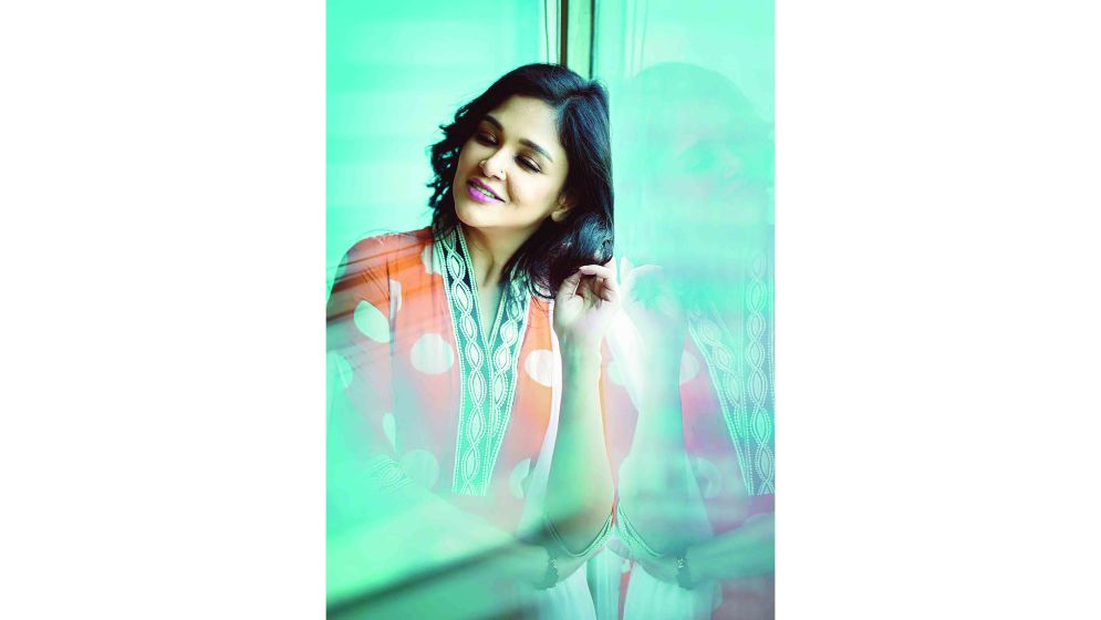 বিরতি শেষে শার্লিন