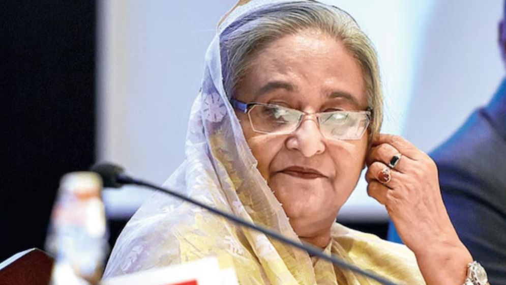 শেখ হাসিনাই ‘নির্দেশদাতা’: ট্রাইব্যুনালে আনুষ্ঠানিক অভিযোগ জমা