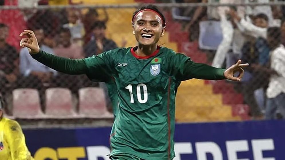 ফুটবলের ‘তেজস্বিনী’ সাগরিকা