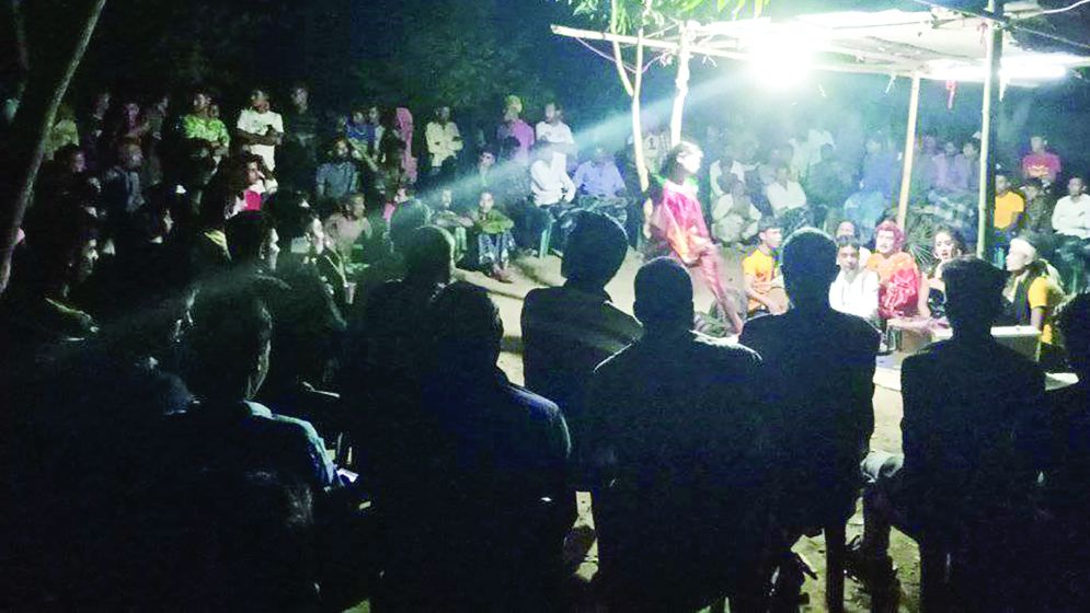 ধুয়া গানের আসর