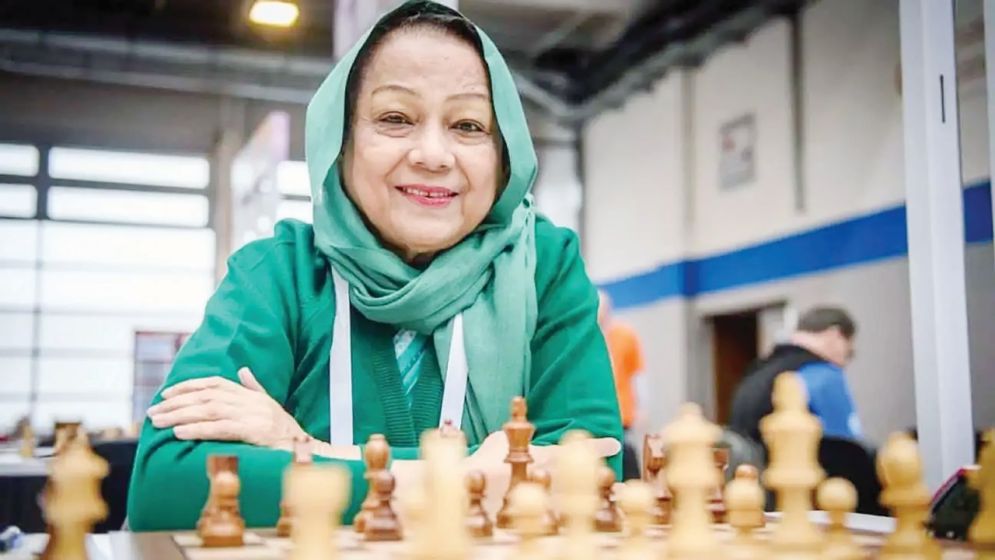 দাবা ও পরিবারই আমার জীবন : রানী হামিদ